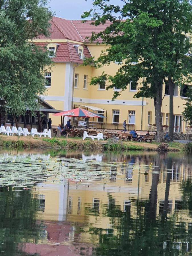 Hotel & Ferienpark Fleether Muehle Mirow Esterno foto